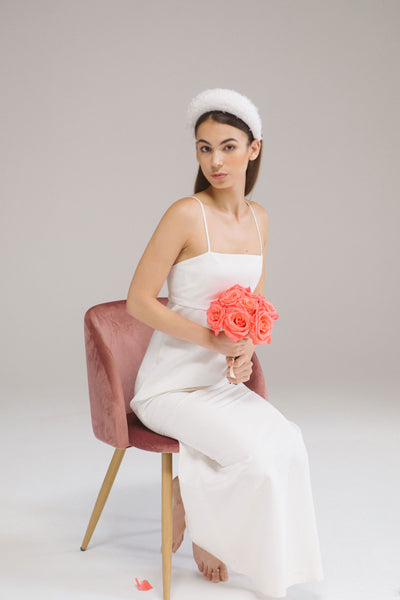http://genevieveroseatelier.com/cdn/shop/products/bridal-big-headband-silk-petals-genevieve-rose-atelier_grande.jpg?v=1596388326
